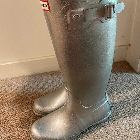 Amazing silver hunter boots! - Picture 3 of 3